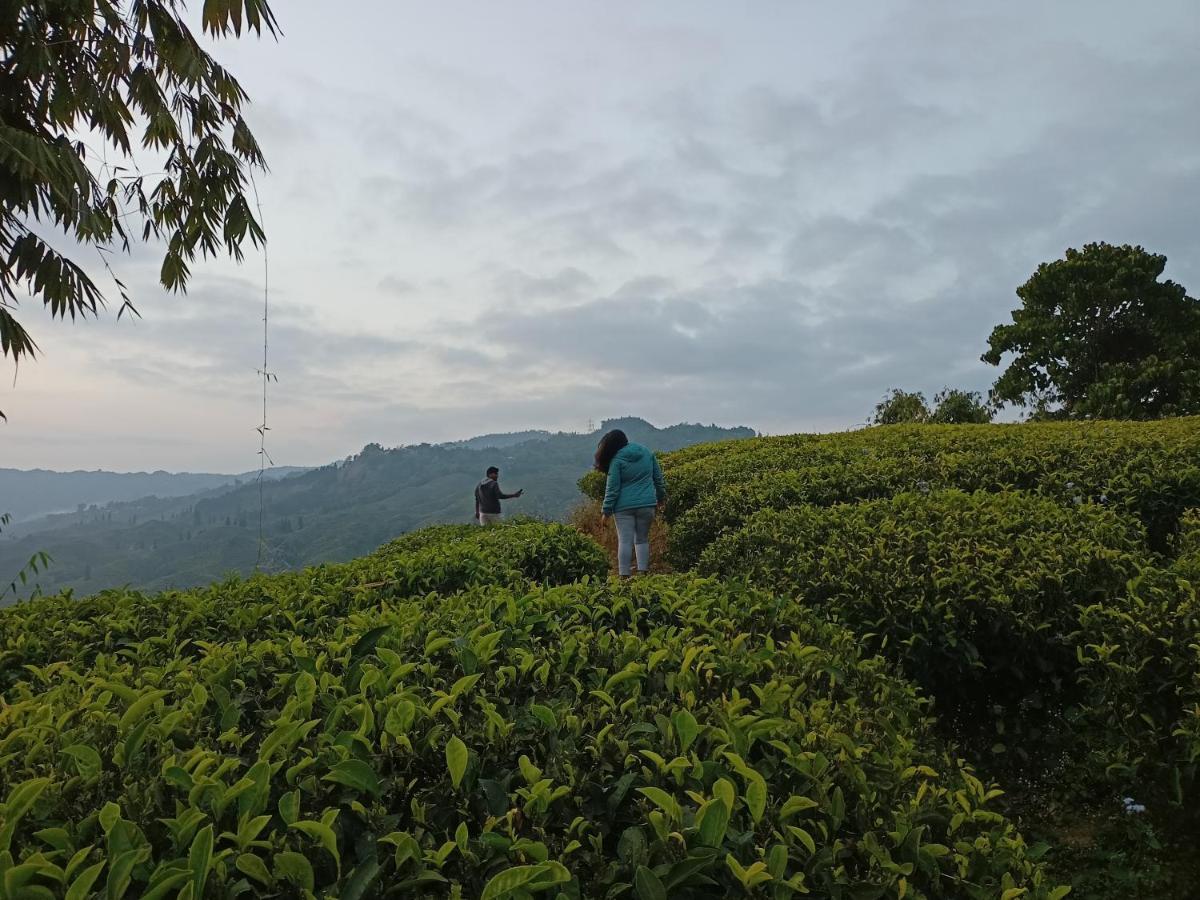 Theeng'S Homestay Mirik Bagian luar foto